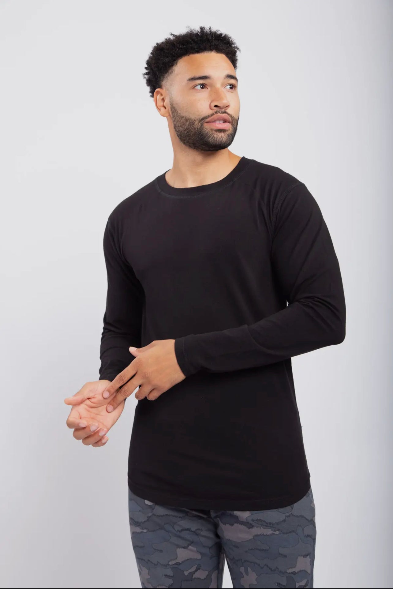 MEN’S PREMIUM CLASSIC CURVED HEM LONG SLEEVE