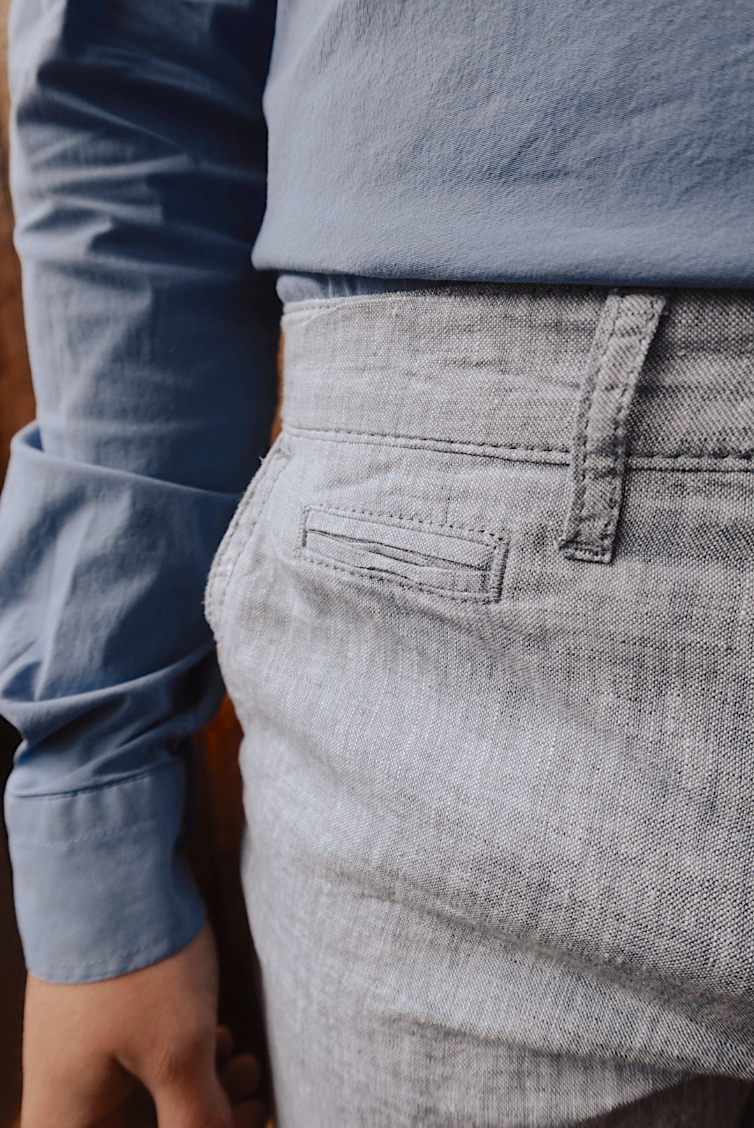 PALE BLUE LINEN SLIM FIT SHORTS