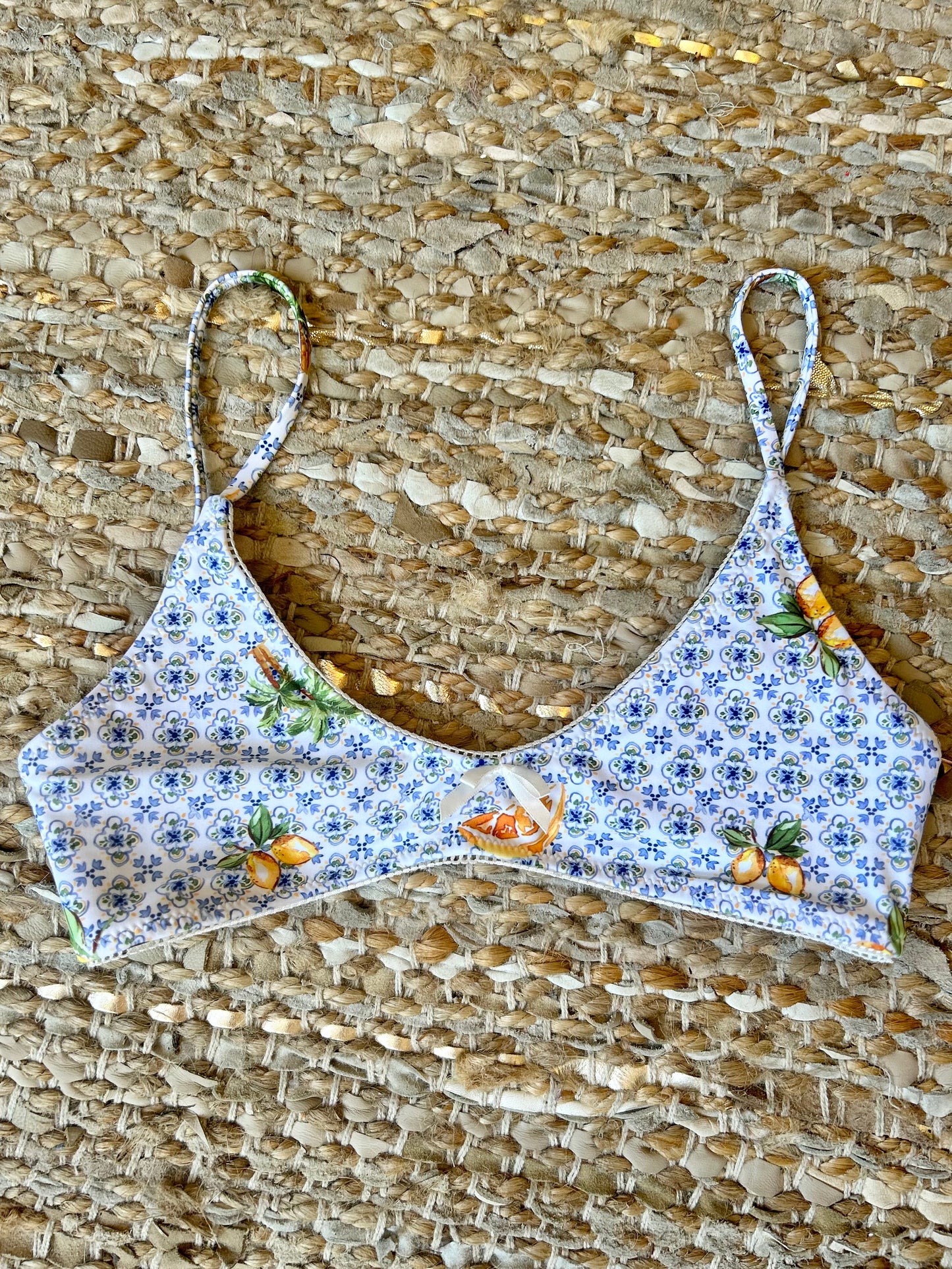CAPRI LEMON ULTRA SOFT DOUBLE LINED BIKINI SCOOP V-NECK TOP