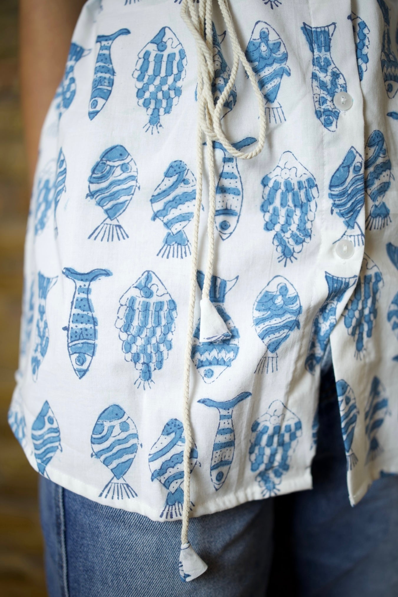 SMELLS FISHY COTTON LONG BUTTON DOWN NAUTICAL TIE SHIRT