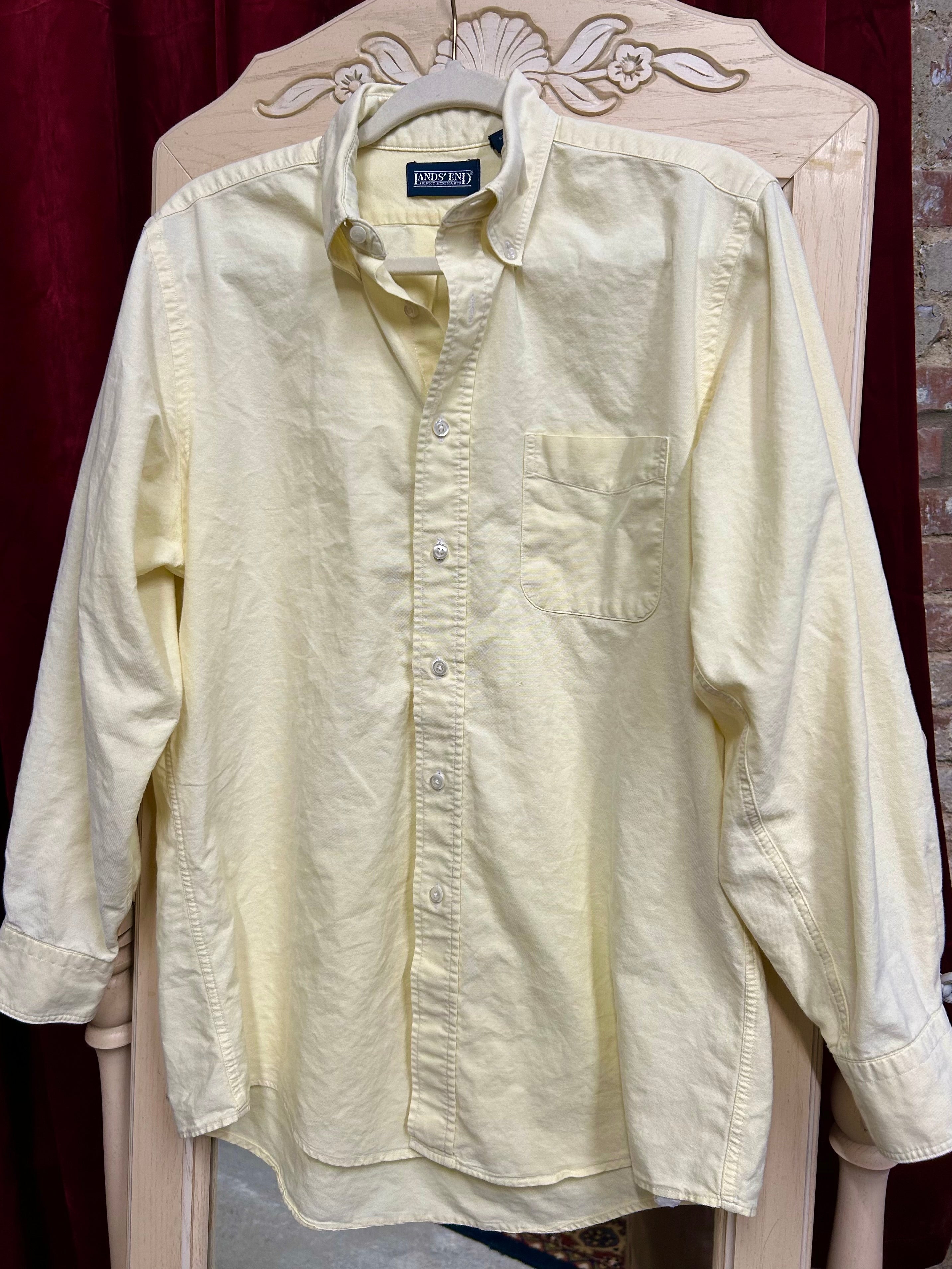 LANDS END: PALE BUTTER YELLOW BUTTON DOWN – Monhegans LANDS END: PALE BUTTER YELLOW BUTTON DOWN – Monhegans