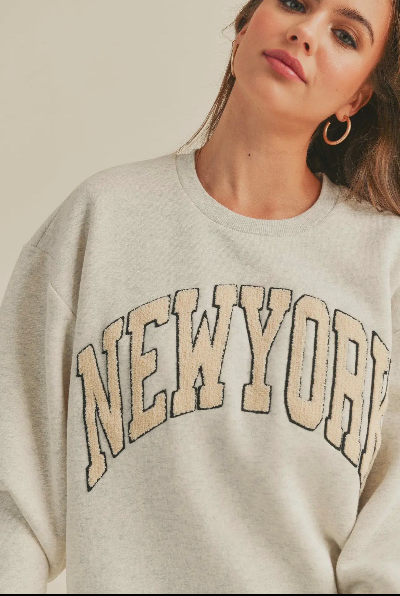 BOUCLE NEW YORK PATCH FLEECE CREWNECK SWEATSHIRT