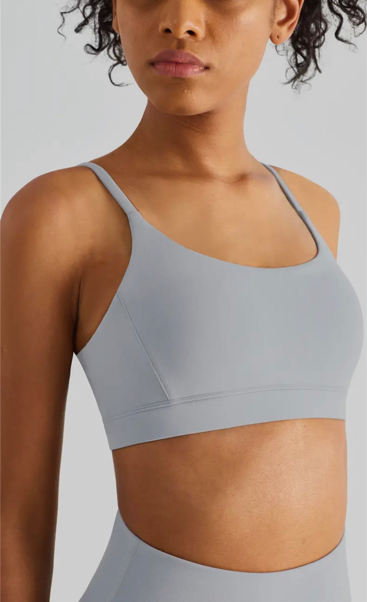 LYCRA®️ BUTTER CLOUD GRAY V BACK SPORTS BRA