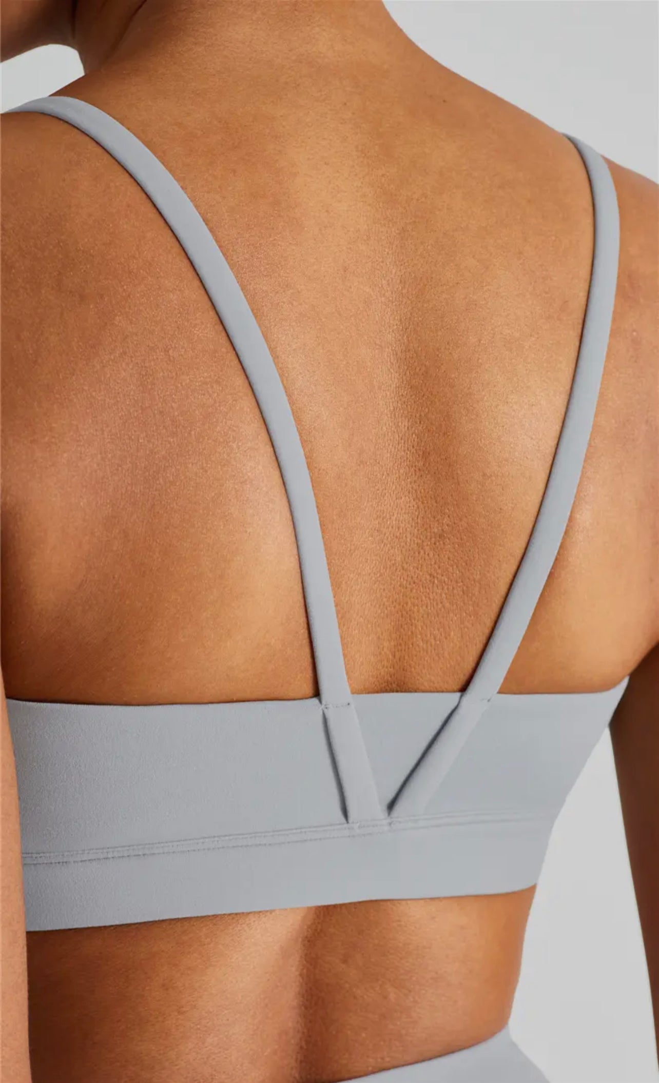 LYCRA®️ BUTTER CLOUD GRAY V BACK SPORTS BRA