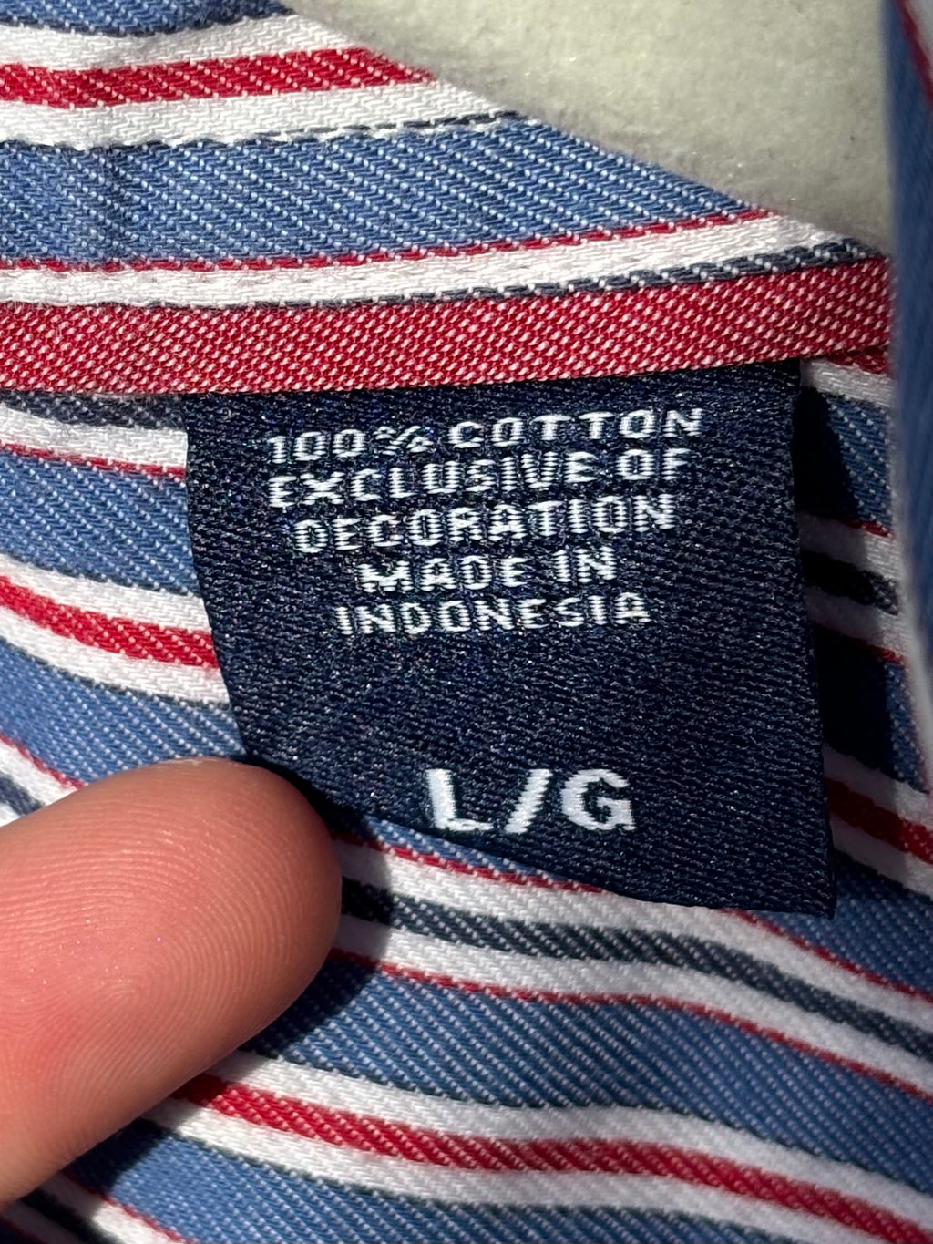 CHAPS: BLUE, WHITE, & RED STRIPED BUTTON DOWN