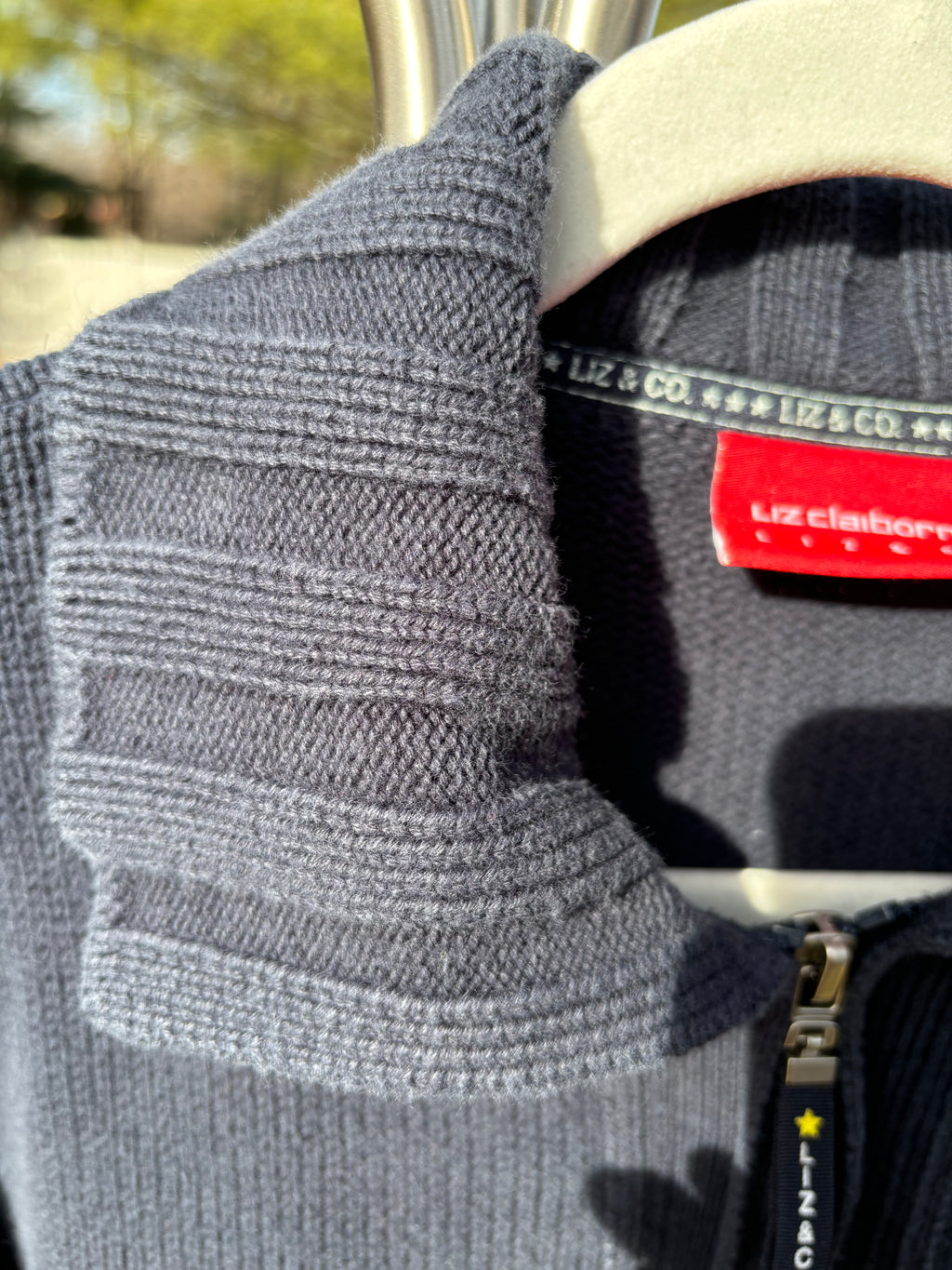 LIZ CLAIBORNE: KNIT COLLARED NAVY SLIGHTLY CROPPED SWEATER JACKET