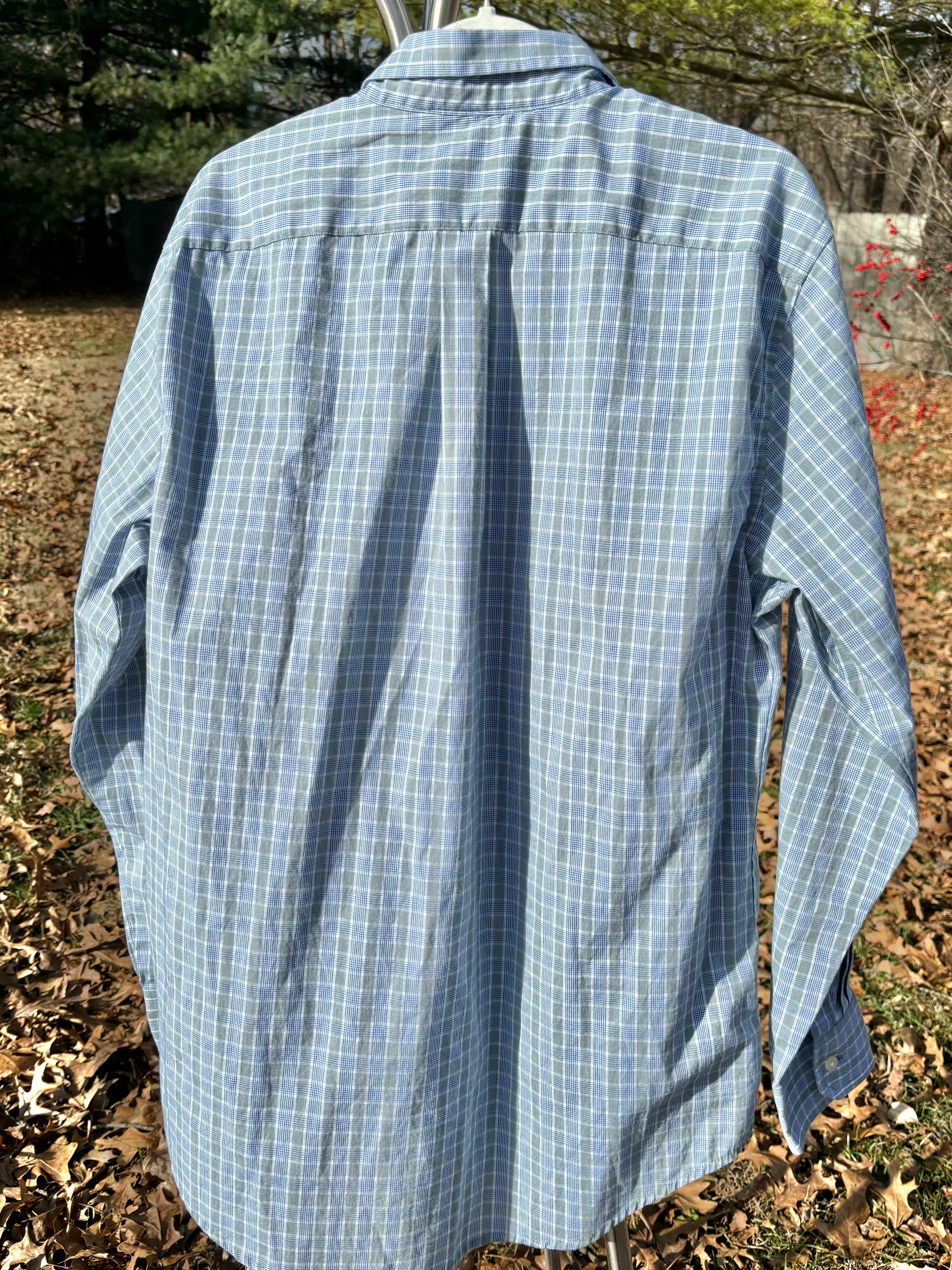 IZOD: MUTED BLUE & GREEN PLAID BUTTON DOWN