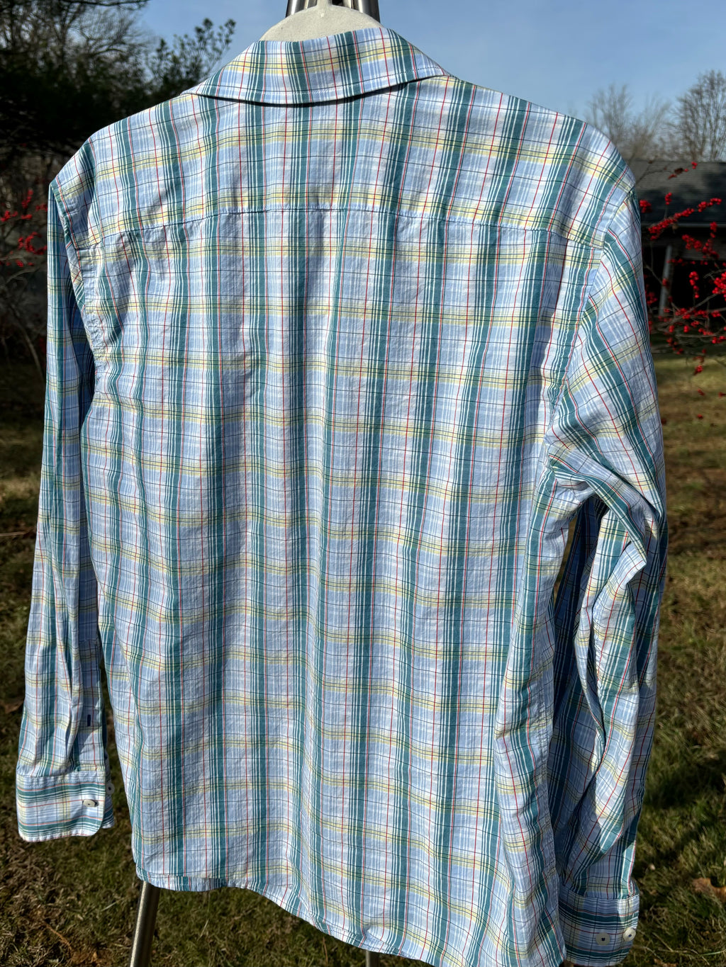 UNTUCKit: TEAL, BLUE, & RED MULTI COLOR PLAID BUTTON DOWN