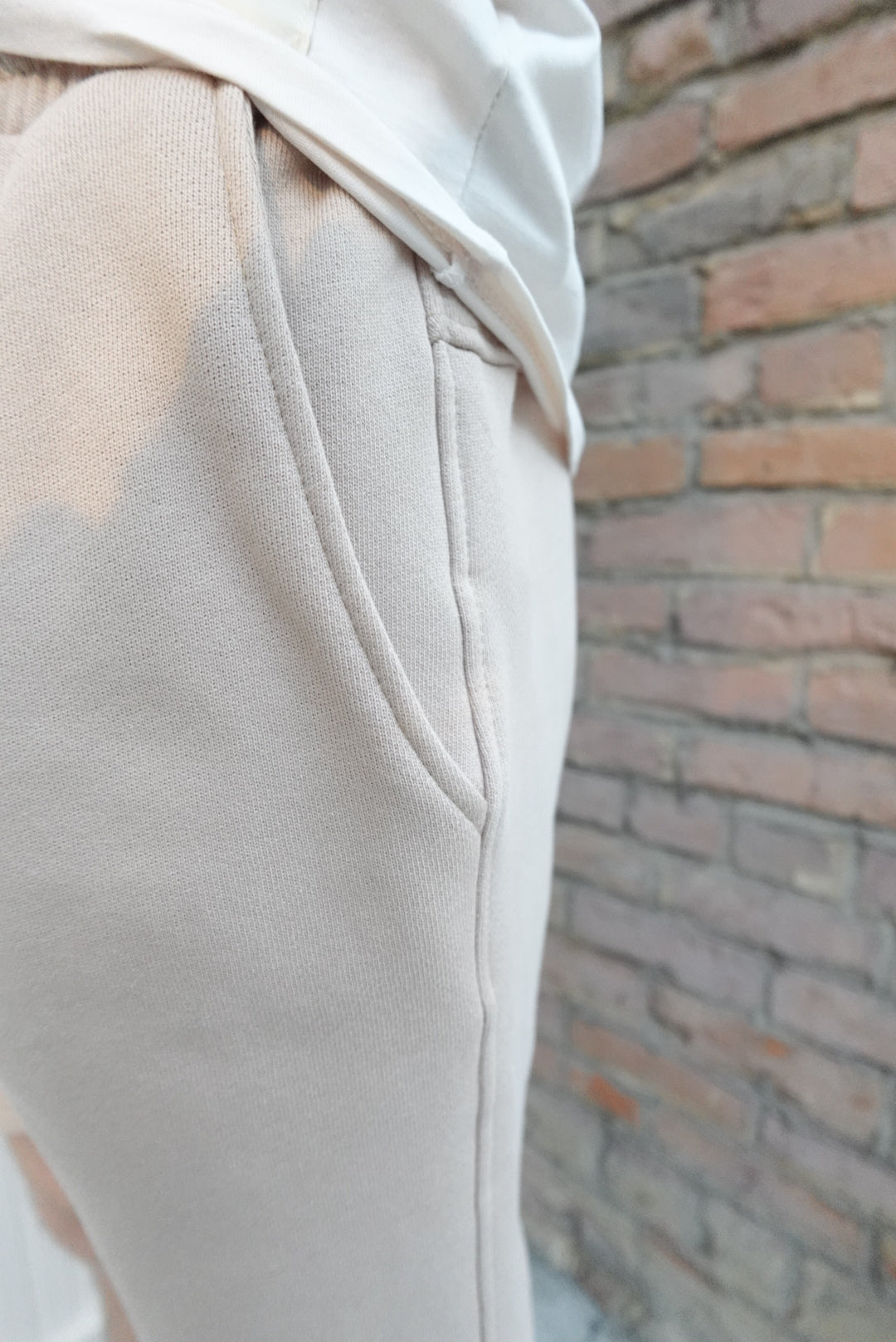 ALEC COTTON TERRY ATHLETIC STREETWEAR SHORTS