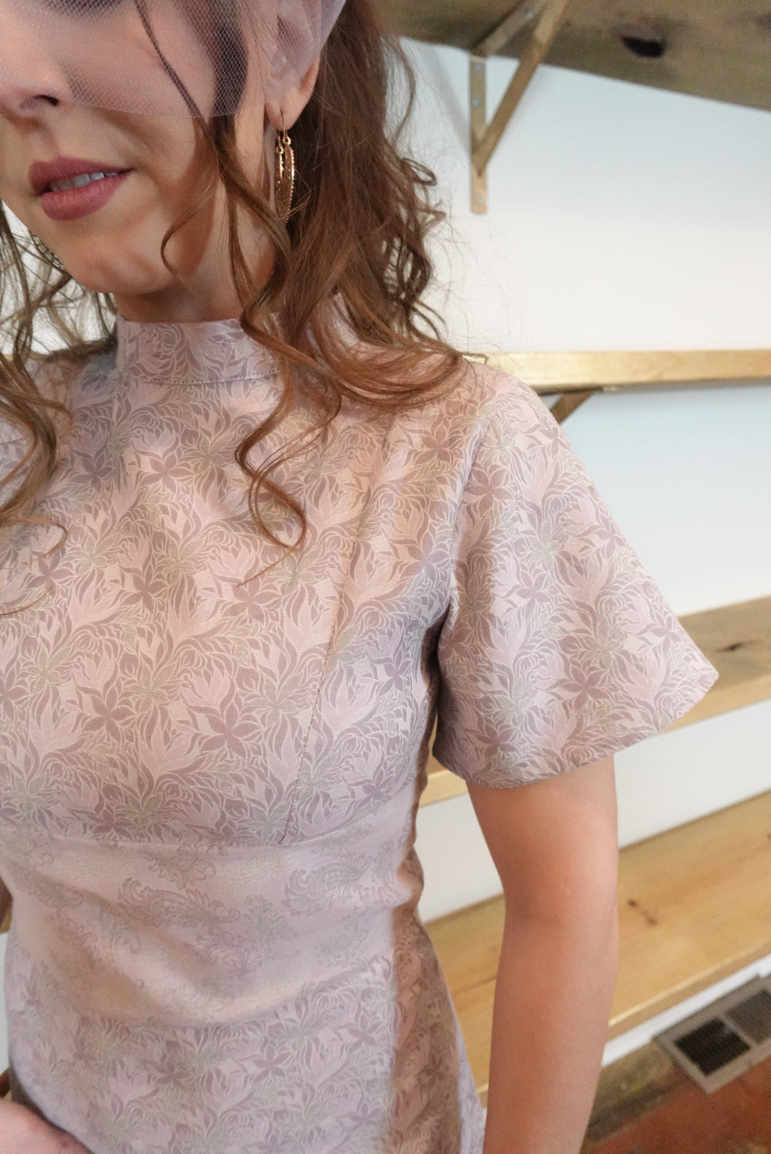 LAVENDER TULIP HIGH TO LOW HEM HIGH NECK SHORT SLEEVED JAPANESE DRESS