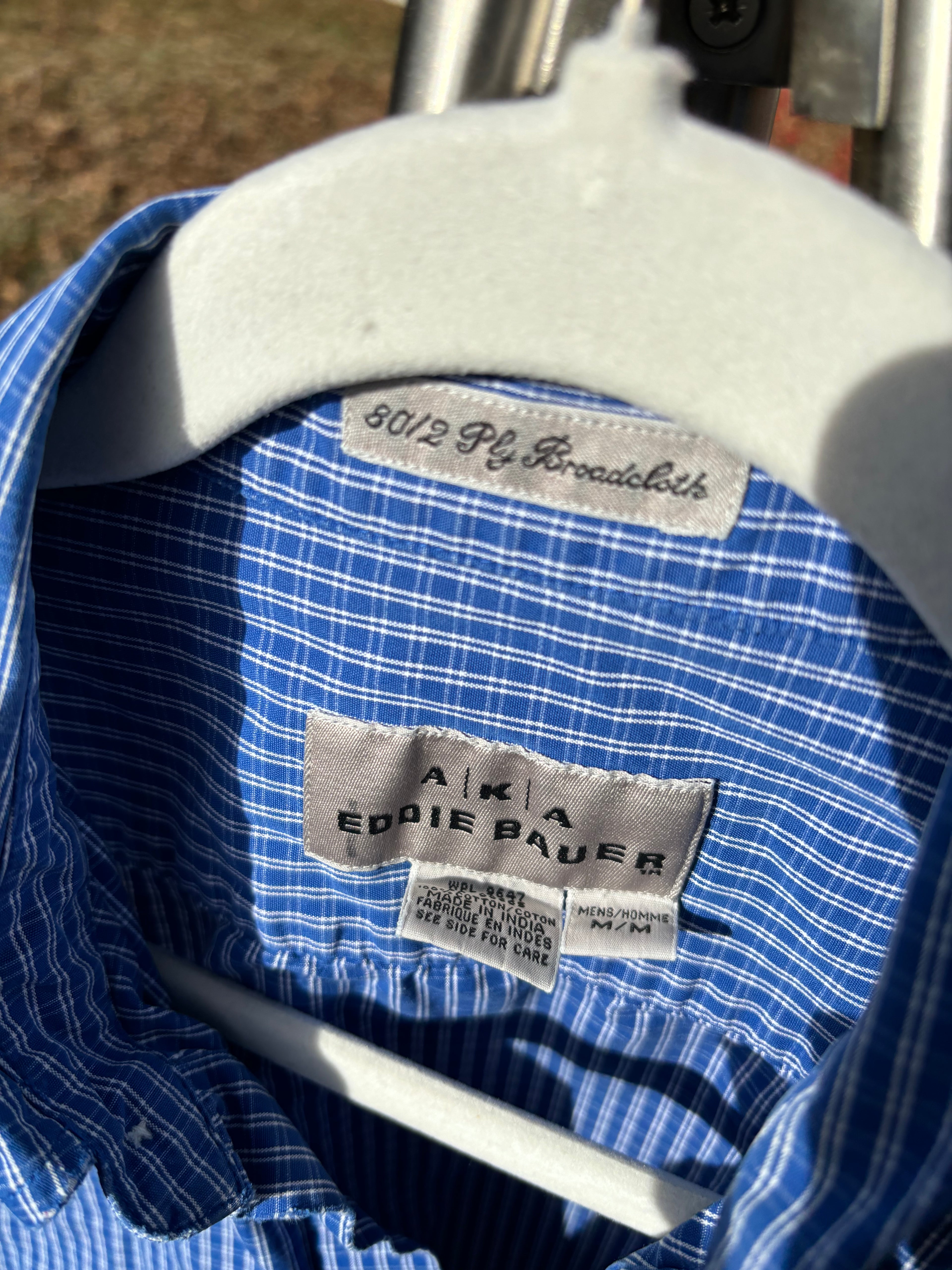 EDDIE BAUER: PLAID WHITE & BLUE BUTTON DOWN
