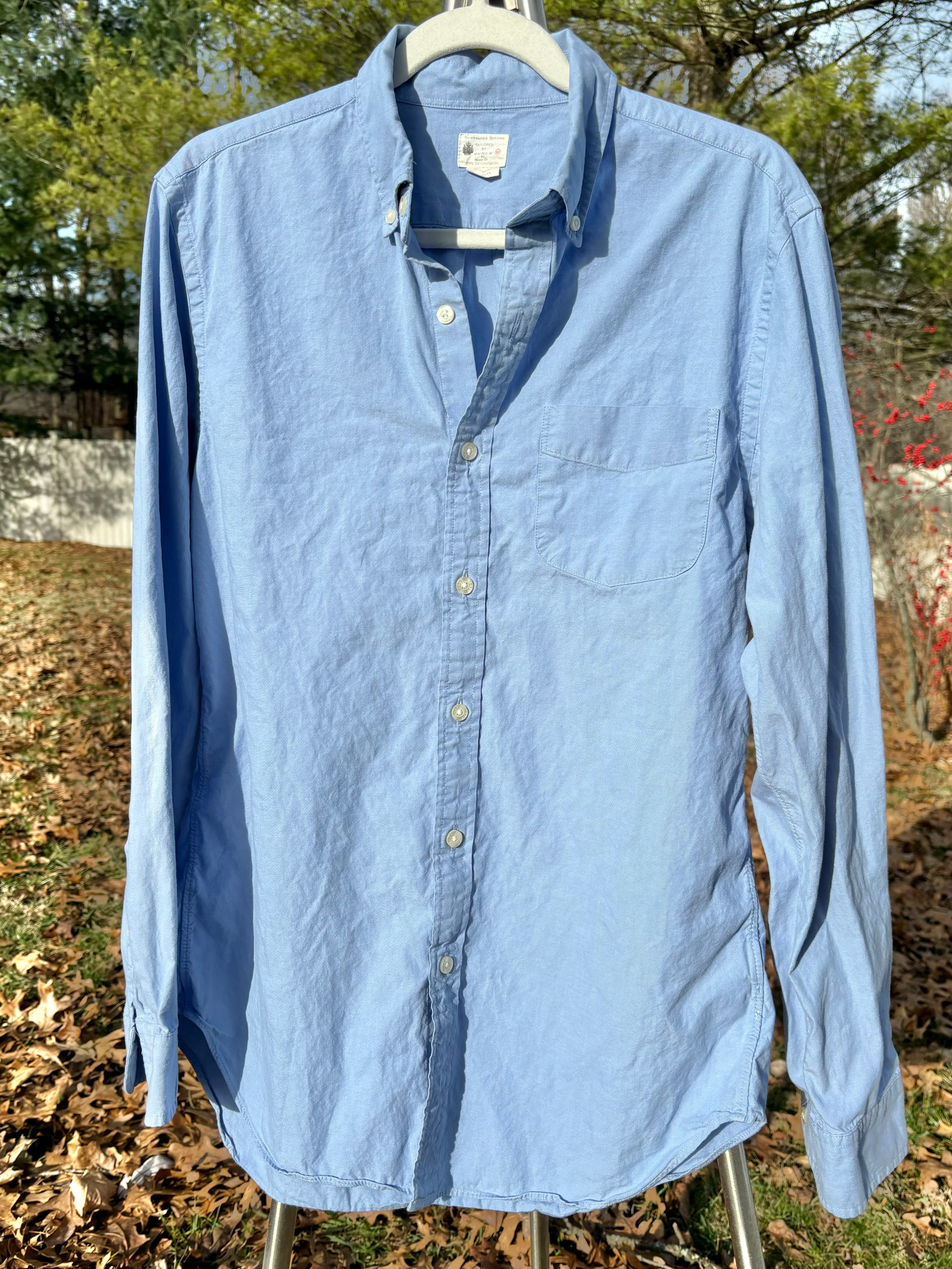 J CREW: SUNWASHED OXFORD BLUE BUTTON DOWN