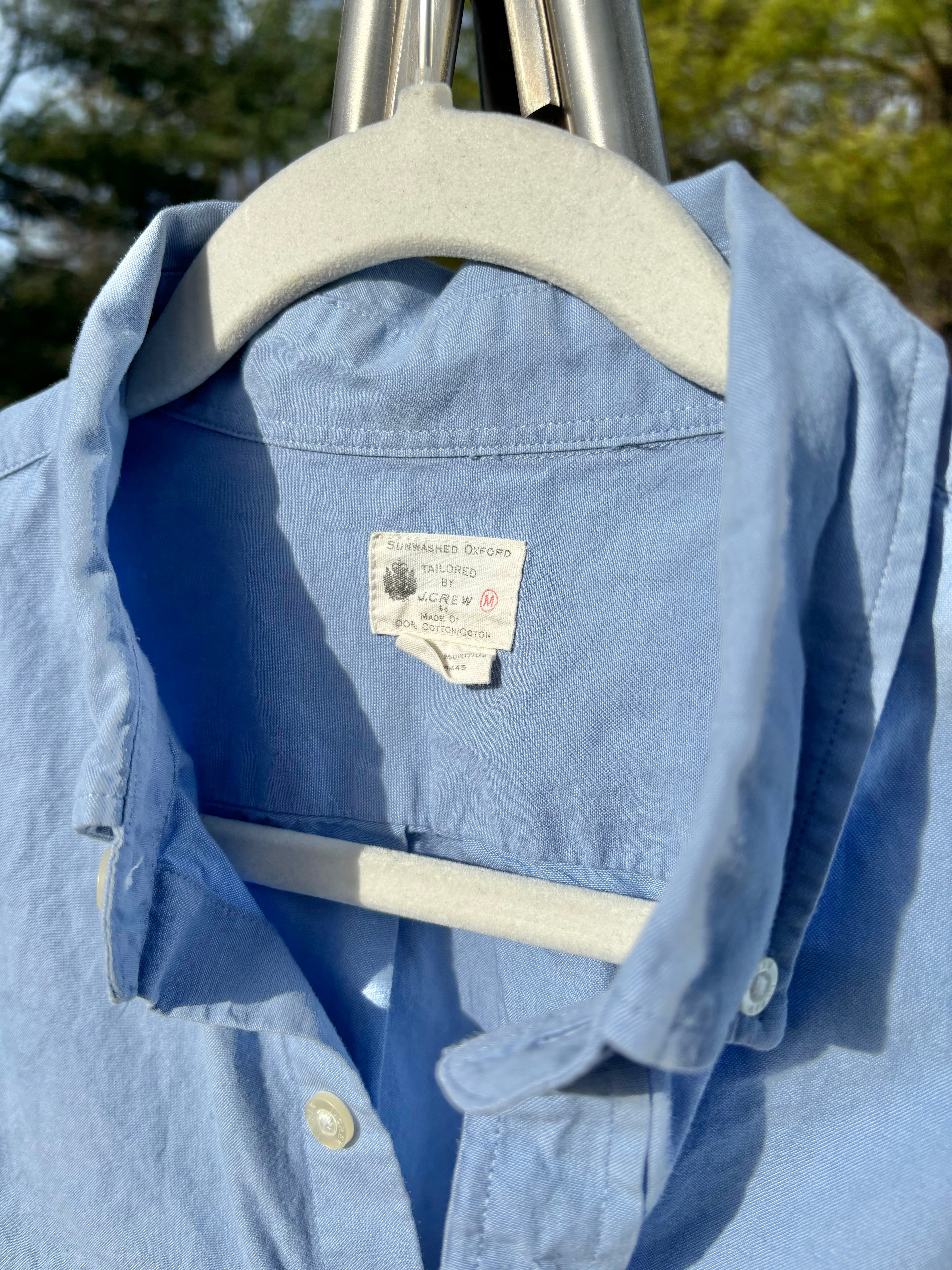 J CREW: SUNWASHED OXFORD BLUE BUTTON DOWN
