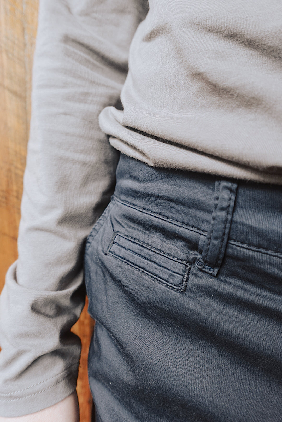 NAVY SOFT BREATHABLE COTTON CHINO SHORTS