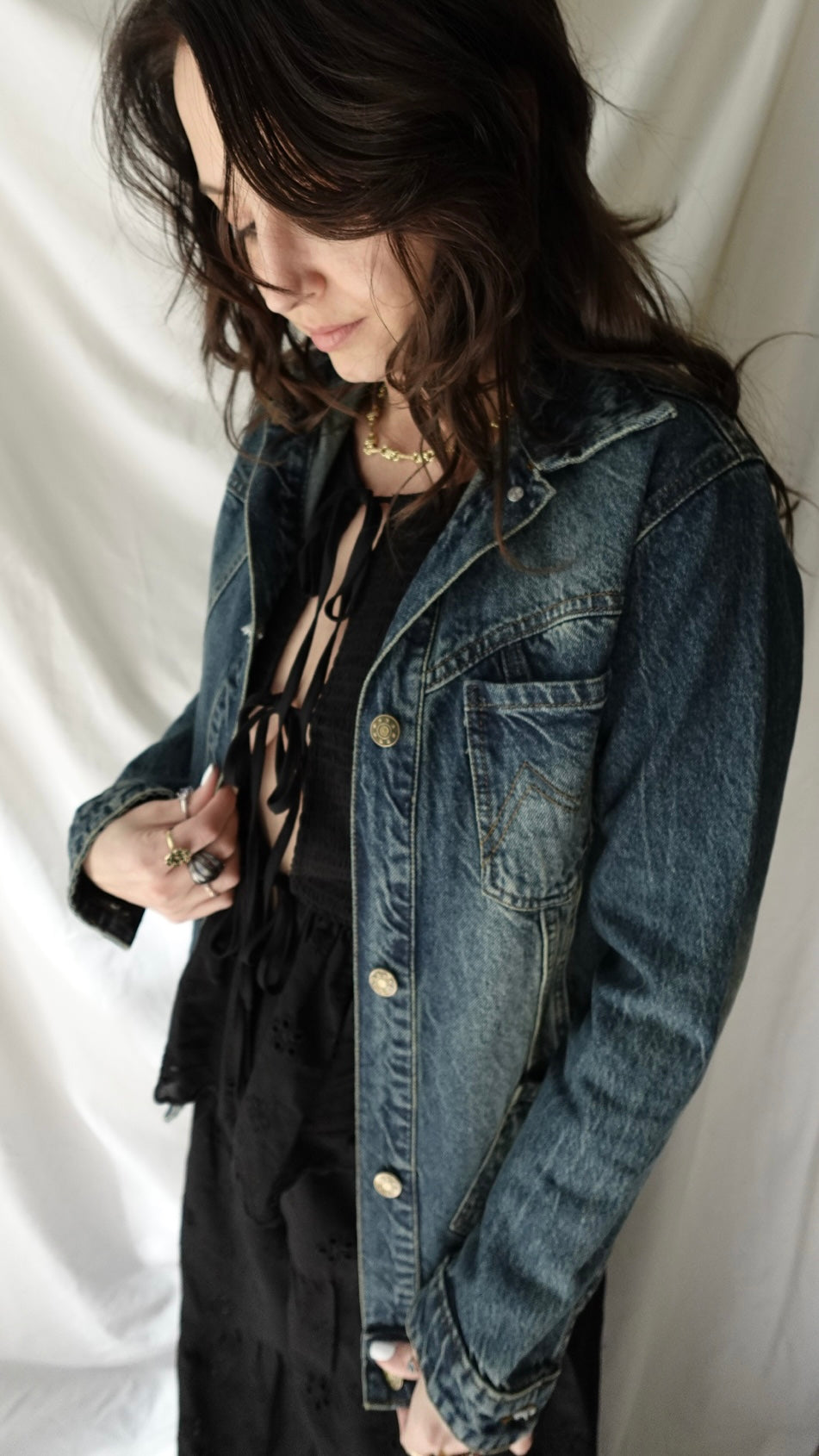 JANE TAILORED LONG DARK VINTAGE WASH BRUSHED GOLD DETAILED DENIM JACKET