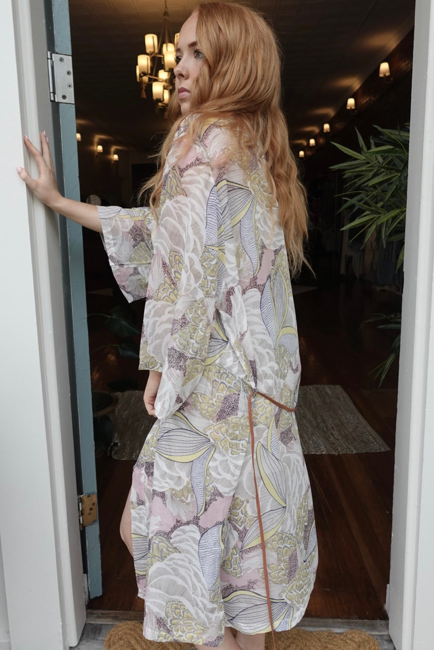 FLOWER IKEDANA PRINT KIMONO DUSTER WITH SUEDE WAIST BELT