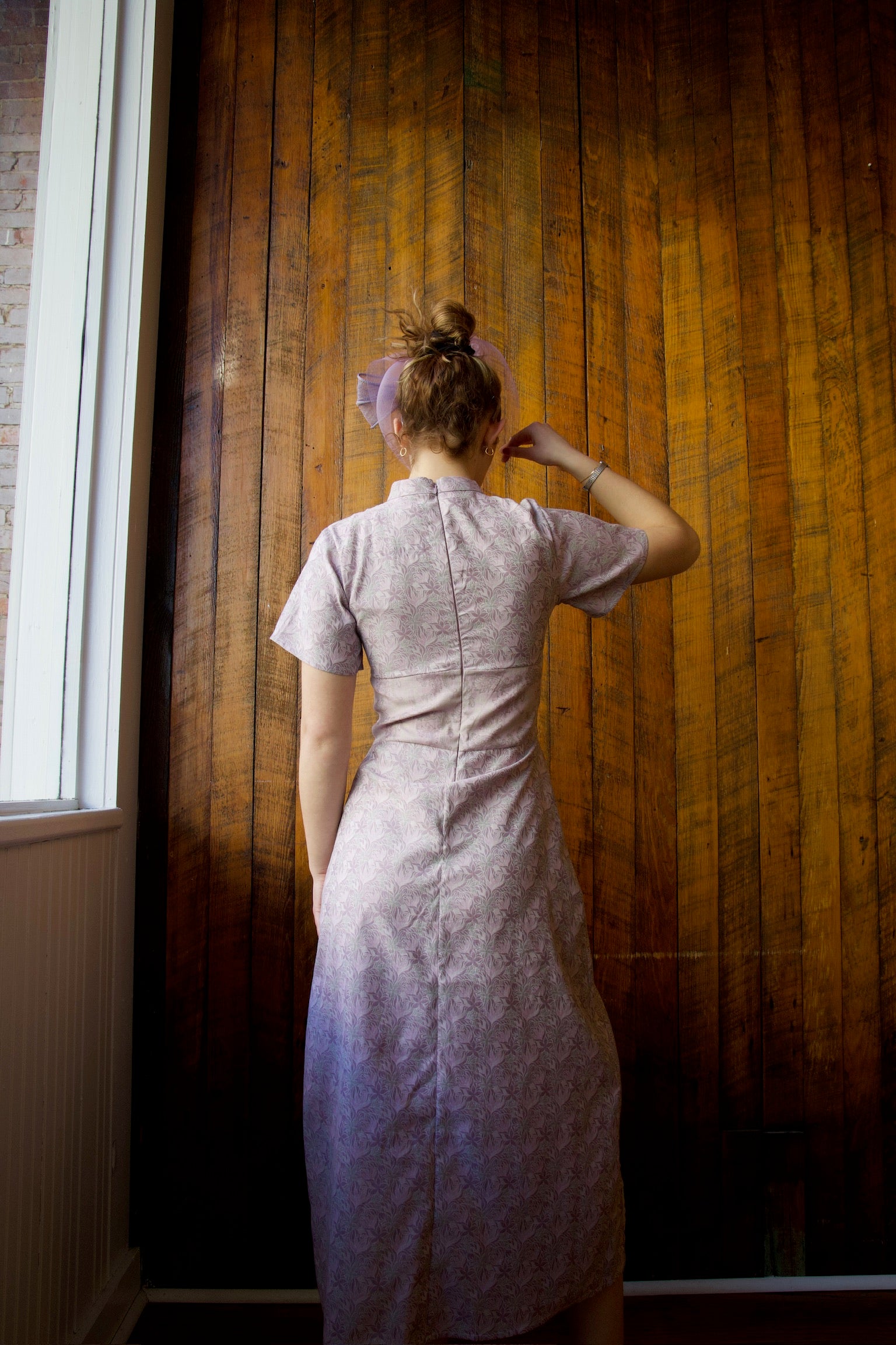 LAVENDER TULIP HIGH TO LOW HEM HIGH NECK SHORT SLEEVED JAPANESE DRESS