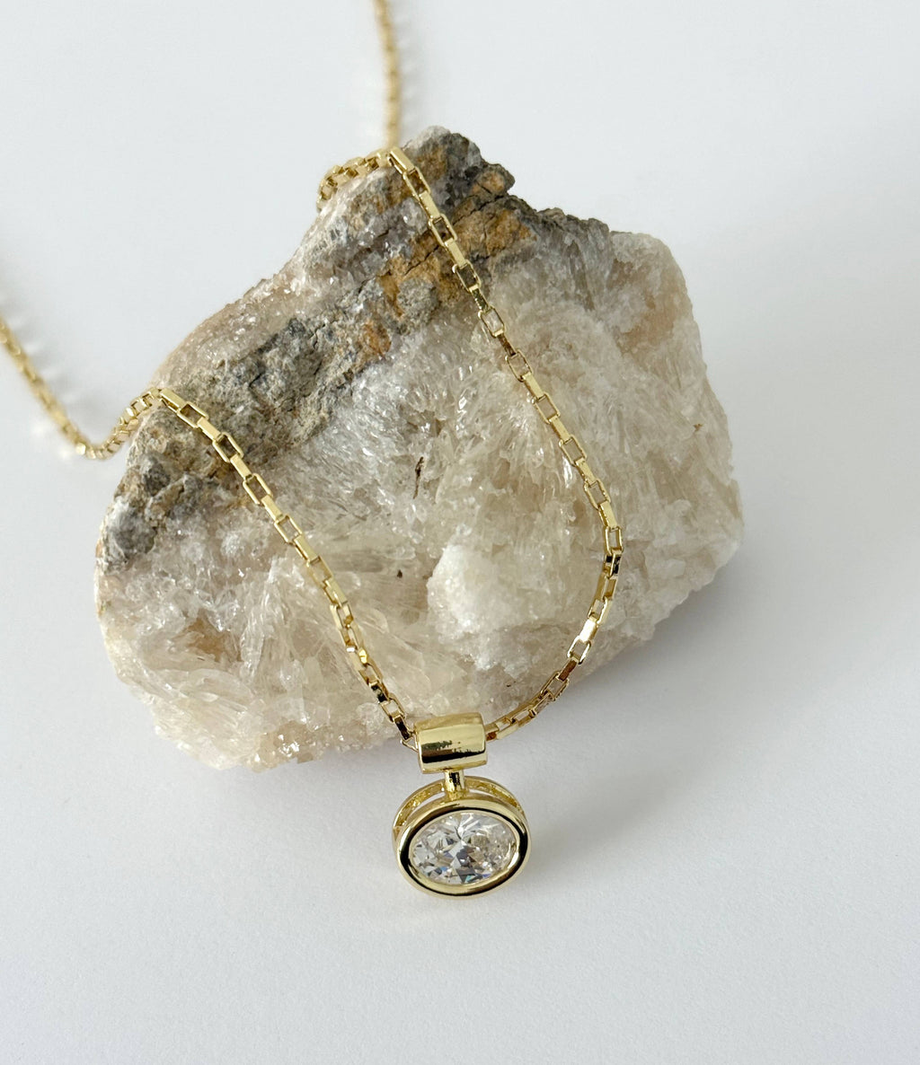 SOLITAIRE CIRCLE CZ DIAMOND 14K GOLD FILLED NECKLACE