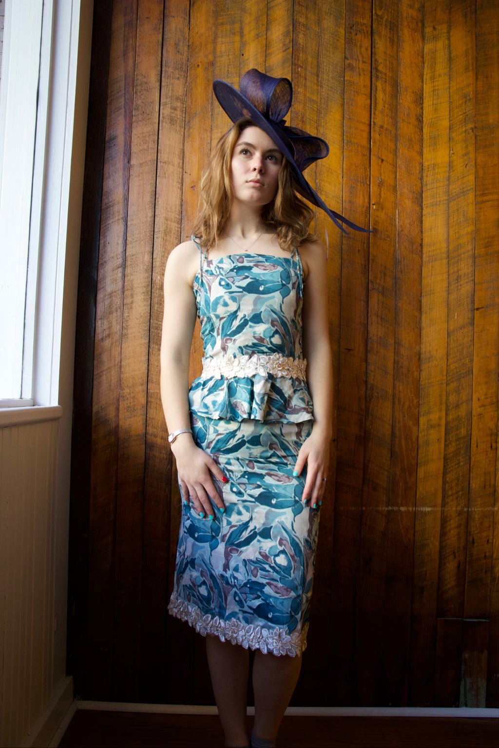 OCEAN MUSE FLORAL PENCIL MIDI SKIRT