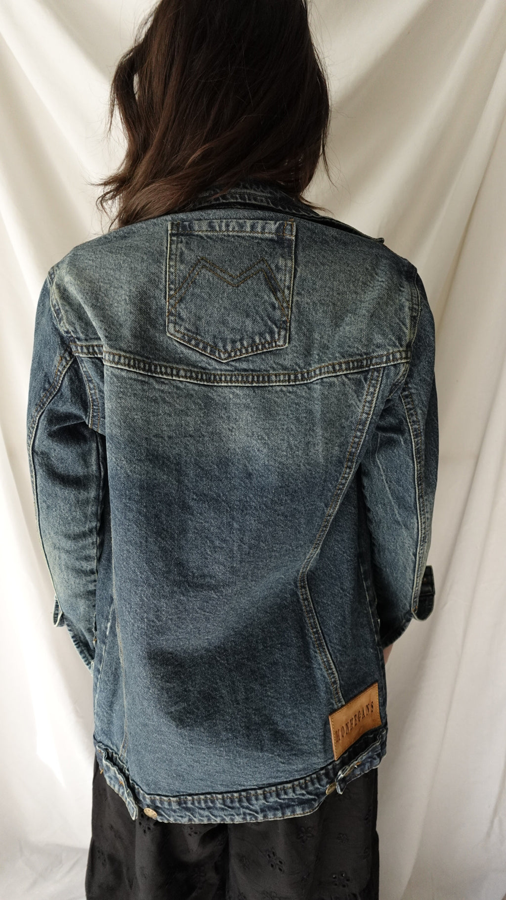 JANE TAILORED LONG DARK VINTAGE WASH BRUSHED GOLD DETAILED DENIM JACKET