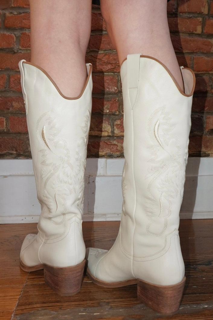 IVORY MOXIE WESTERN COWGIRL BOOTS