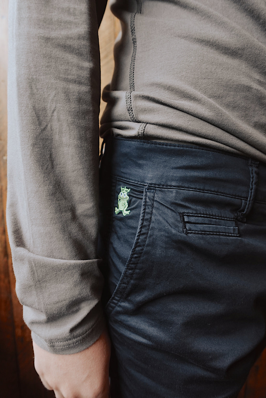 NAVY SOFT BREATHABLE COTTON CHINO SHORTS