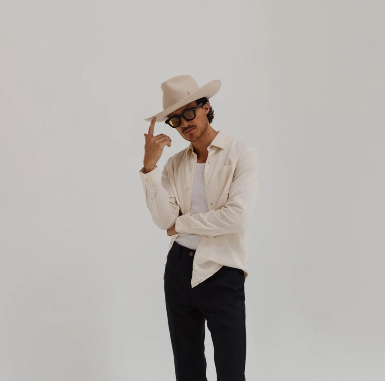 TWO ROADS CO: TOAS WESTERN FEDORA BUCKSKIN