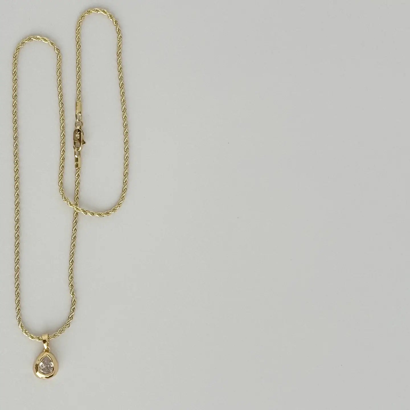 artistic jewelry, contemporary jewelry, non tarnish necklace, waterproof jewelry, 18k gold plated necklace