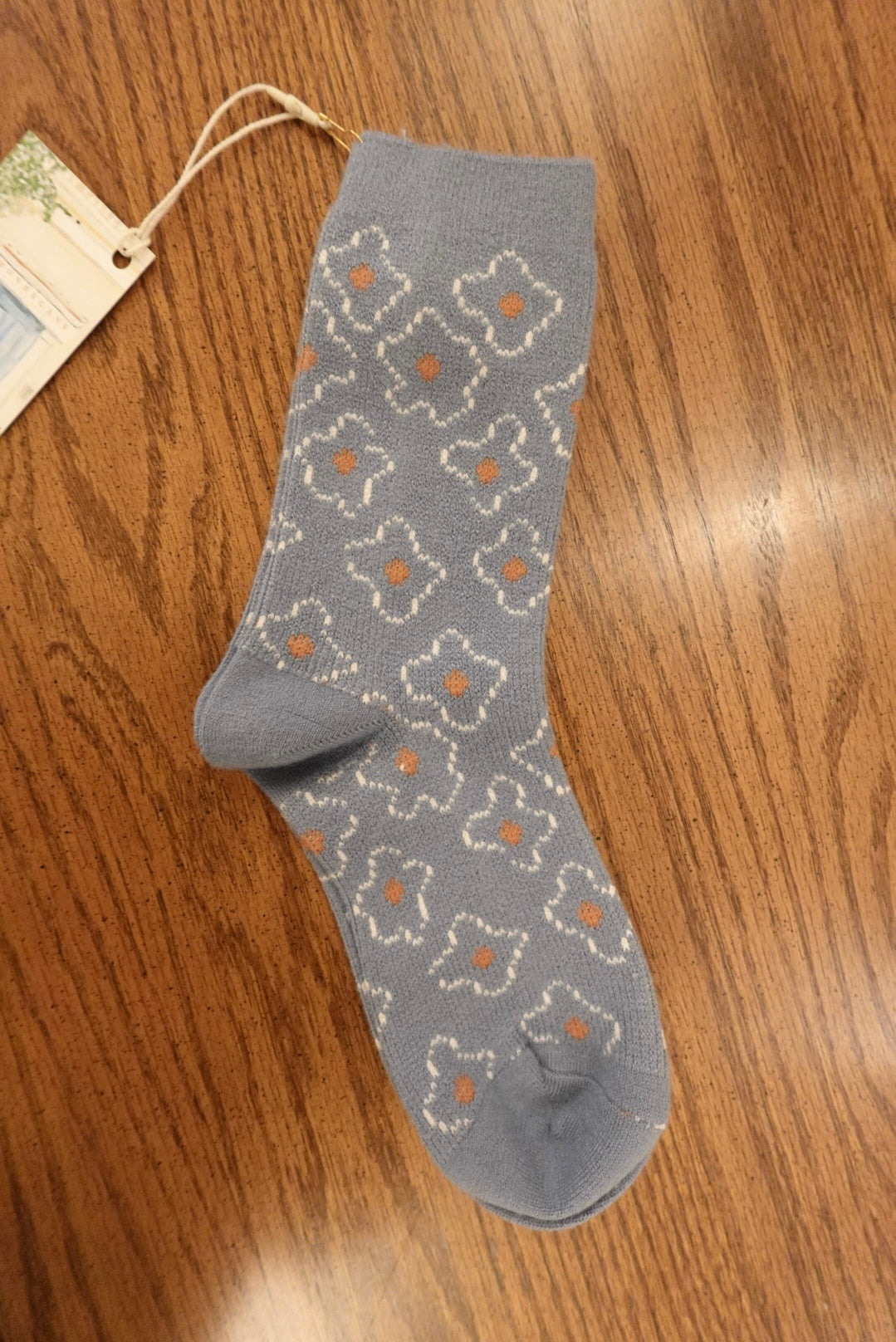 VINTAGE BLUE FLORAL PATTERNED CREW SOCKS