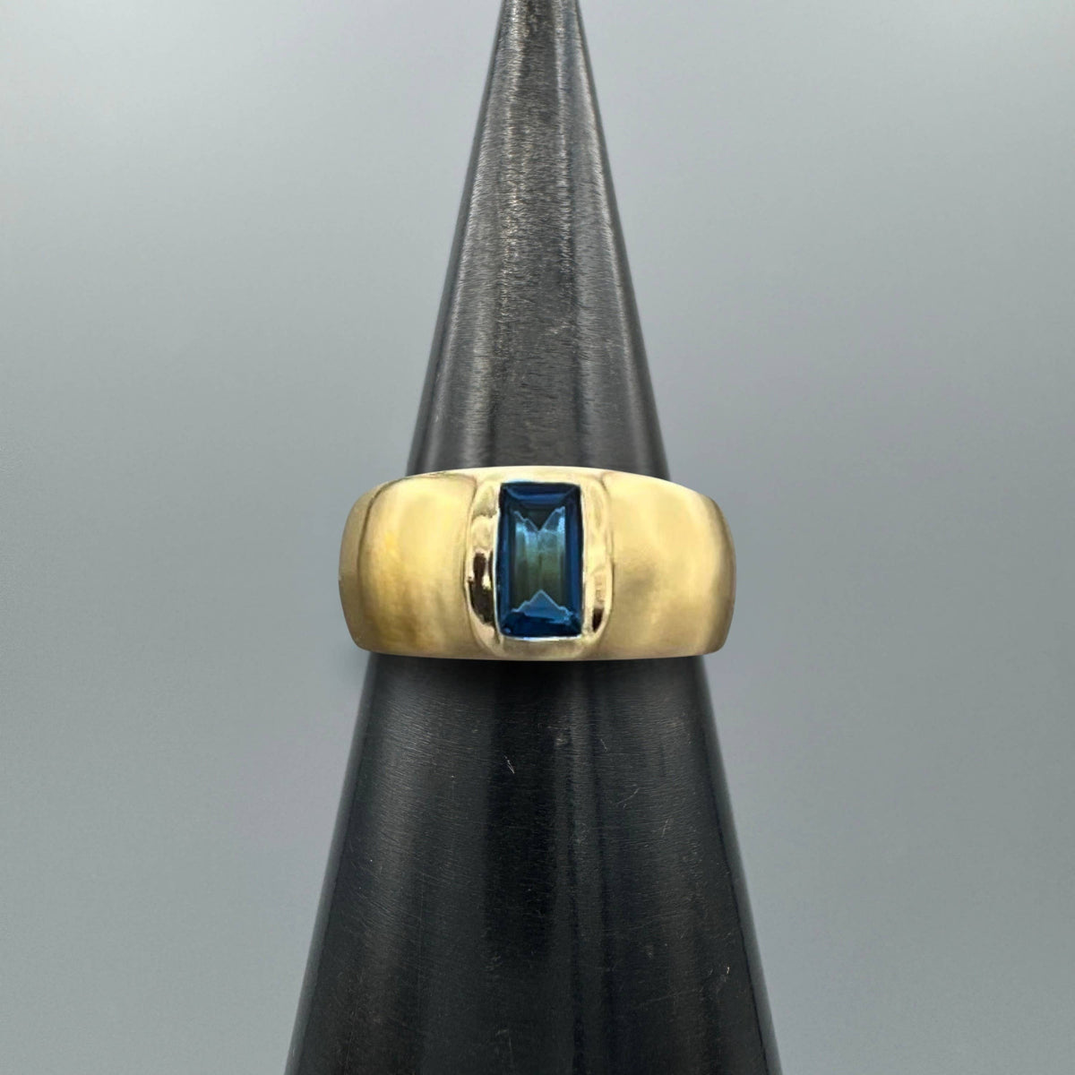 iolite ring, baguette iolite ring, gold filled ring, 14k gold filled ring, dome ring, gold dome ring, iolite dome ring, baguette ring, gemstone ring, gold gemstone ring, wide band ring, statement ring, chunky gold ring, bold gold ring, blue gemstone ring, violet gemstone ring, natural stone ring, iolite jewelry, gold filled jewelry, demi fine jewelry, everyday gold ring, stacking ring, modern gold ring, sculptural ring, minimalist statement ring, unique gold ring, gift for her, birthday gift for her, Septem