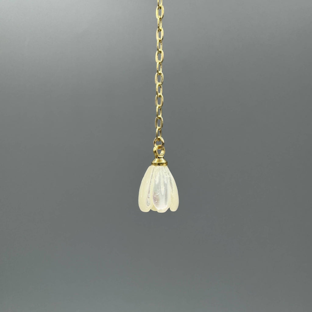tulip pendant, flower pendant, mother of pearl pendant, natural mother of pearl, white mother of pearl, gold jewelry, demi fine jewelry, botanical jewelry, nature inspired jewelry, spring jewelry, layering necklace, delicate gold necklace, floral jewelry, gift for her, tulip jewelry